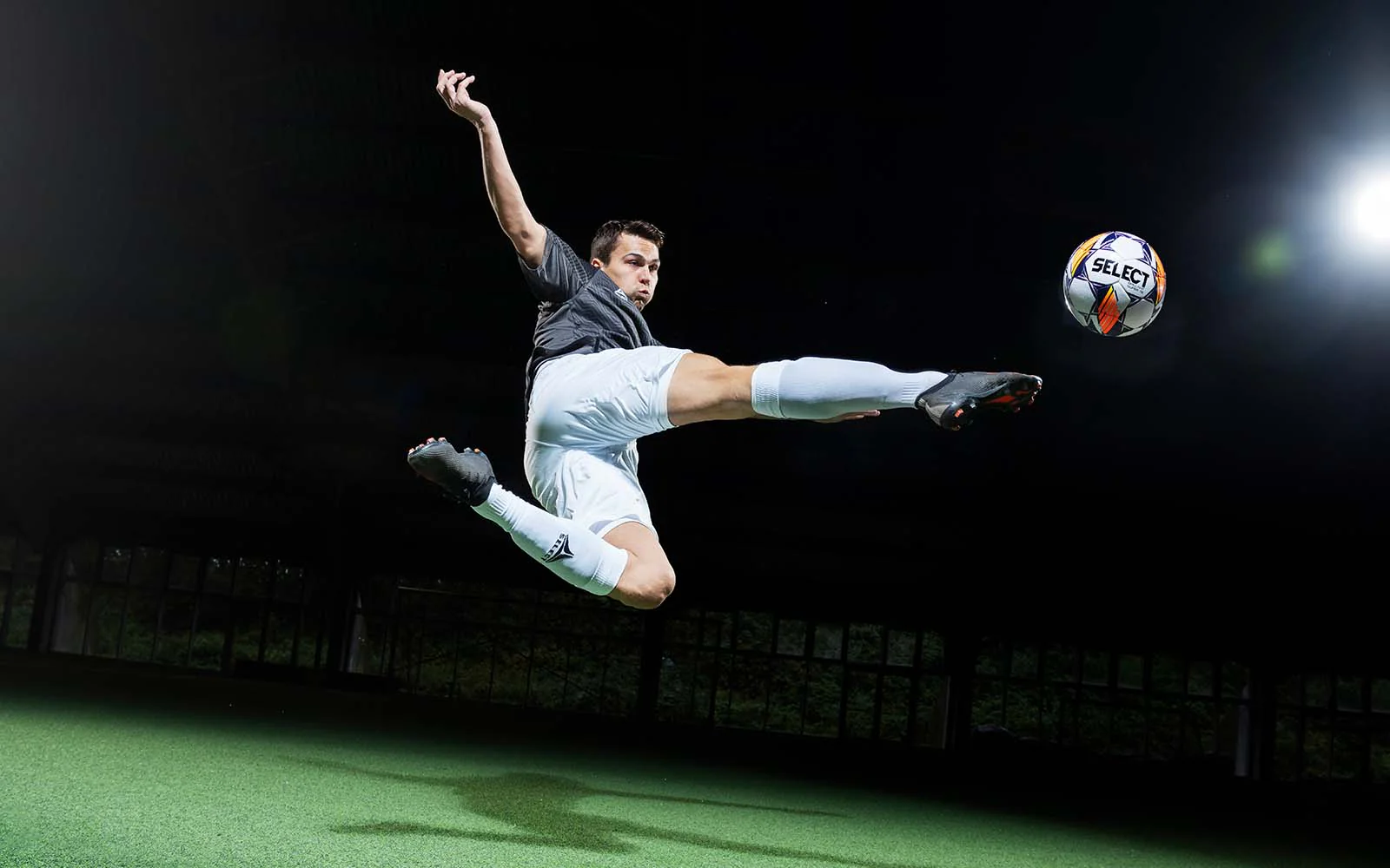 在高压下的 在高压下的